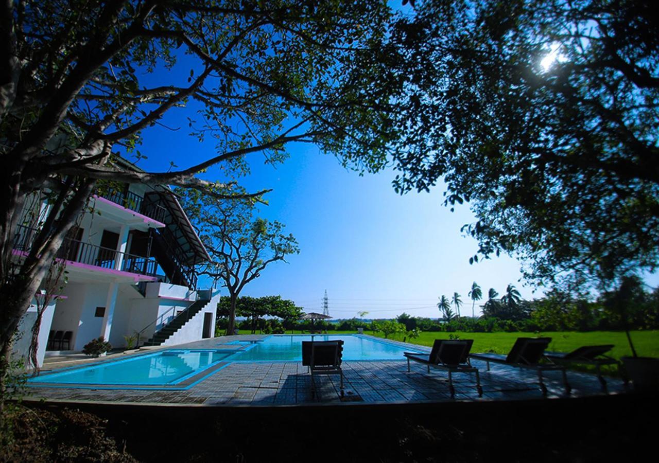 Birdsong Leisure Resort Tissamaharama Exterior foto